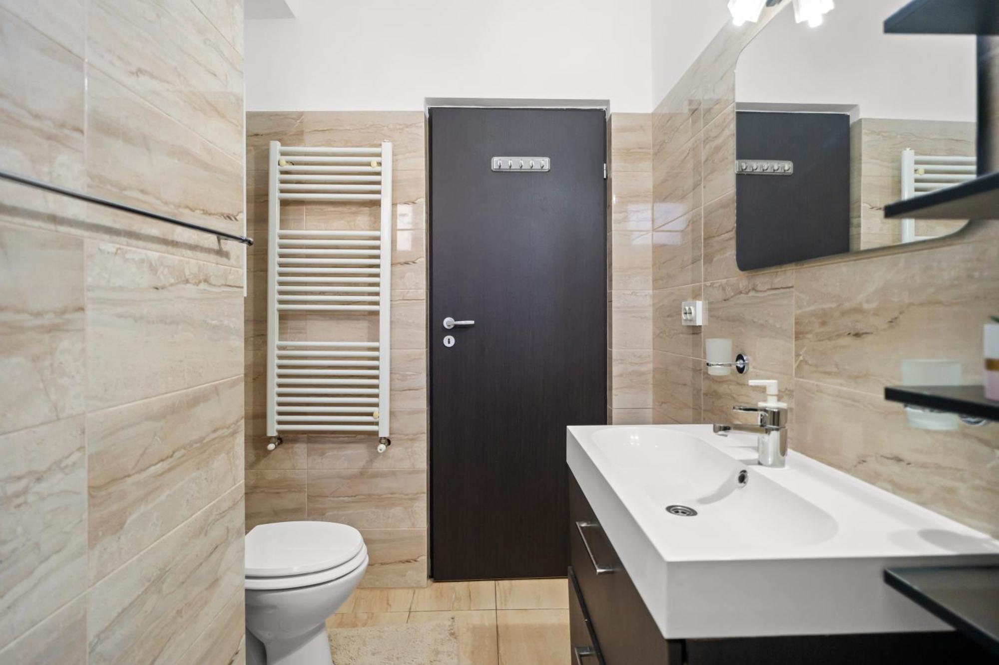 Heart Hideaway Apartment *